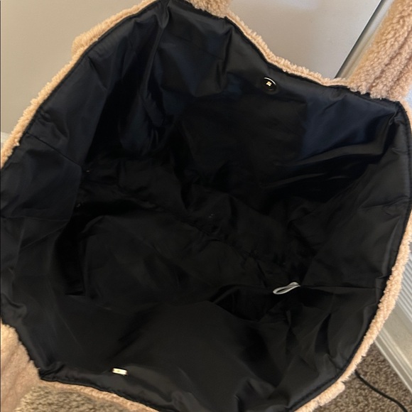 Victoria’s Secret Fuzzy Tan Colored Arm/Shoulder Bag - Picture 4 of 7